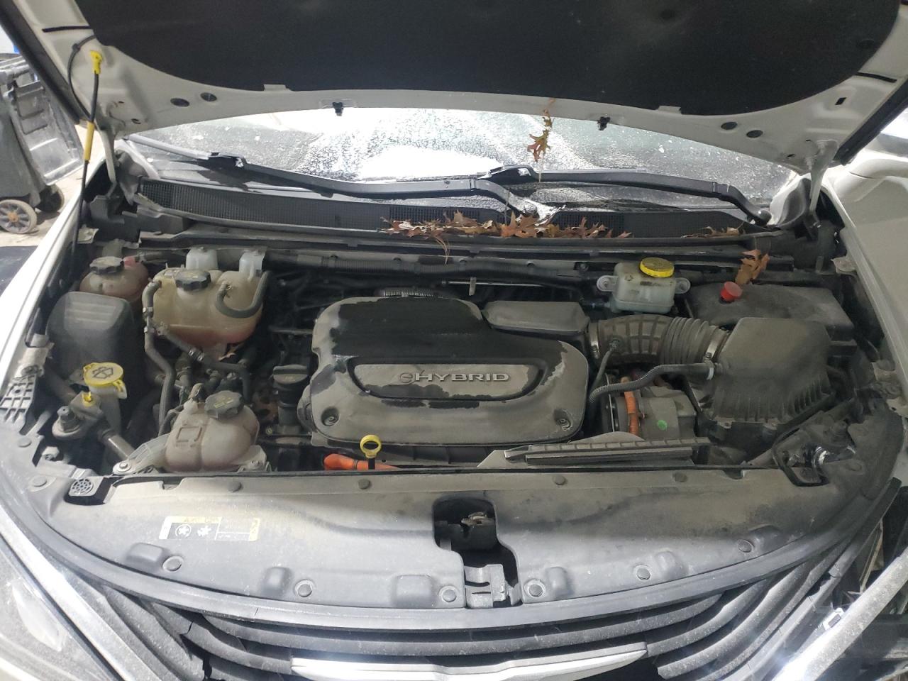 2017 Chrysler Pacifica - Image 12