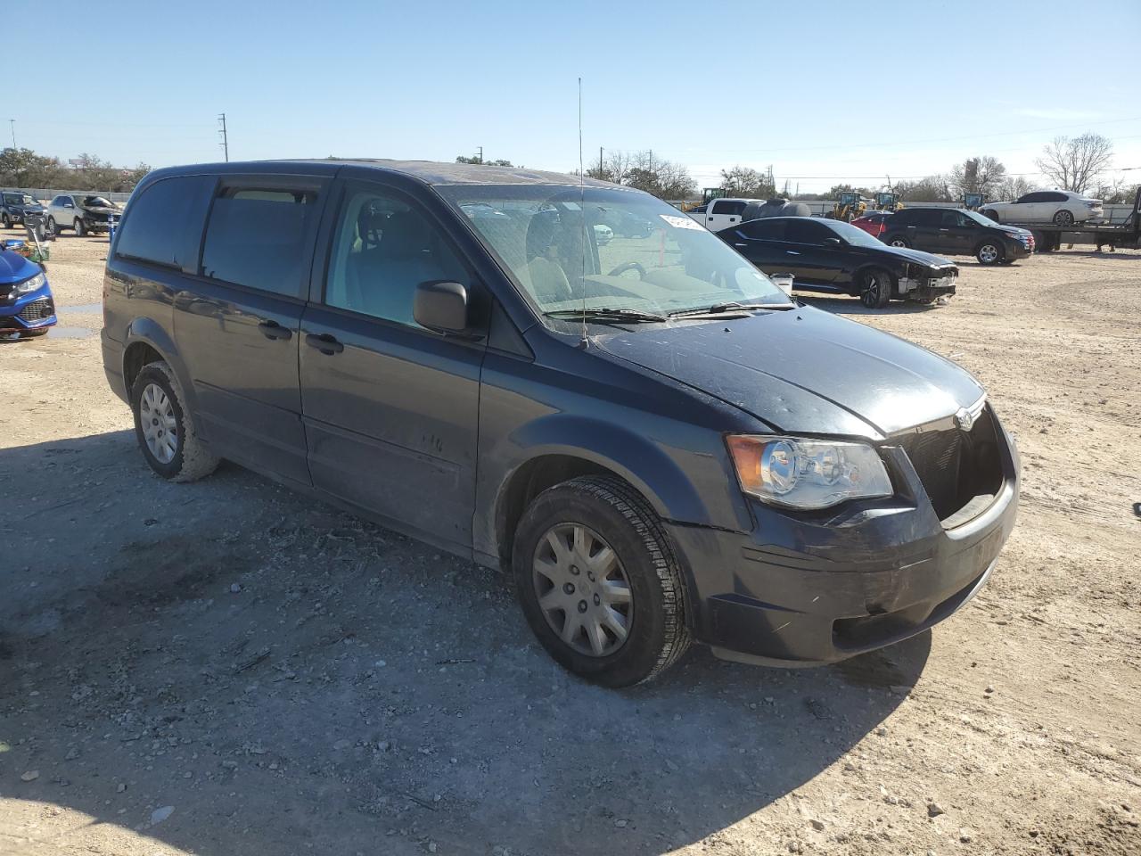2008 Chrysler Town & Country - Image 4