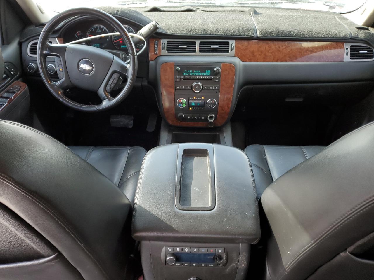 2010 Chevrolet Tahoe - Image 8
