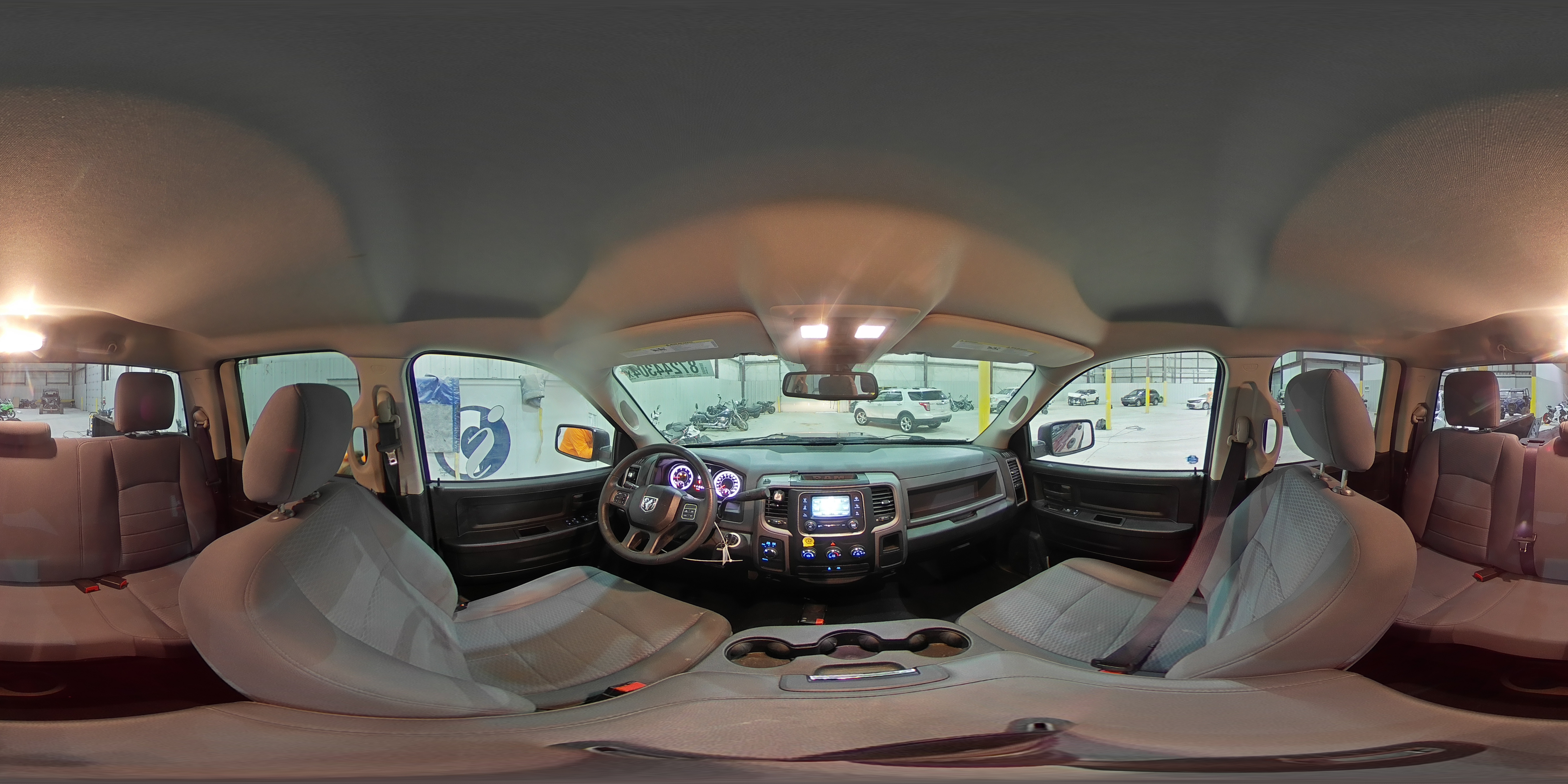 2014 RAM 1500 - Image 15