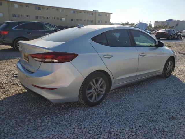  HYUNDAI ELANTRA 2017 Серебристый