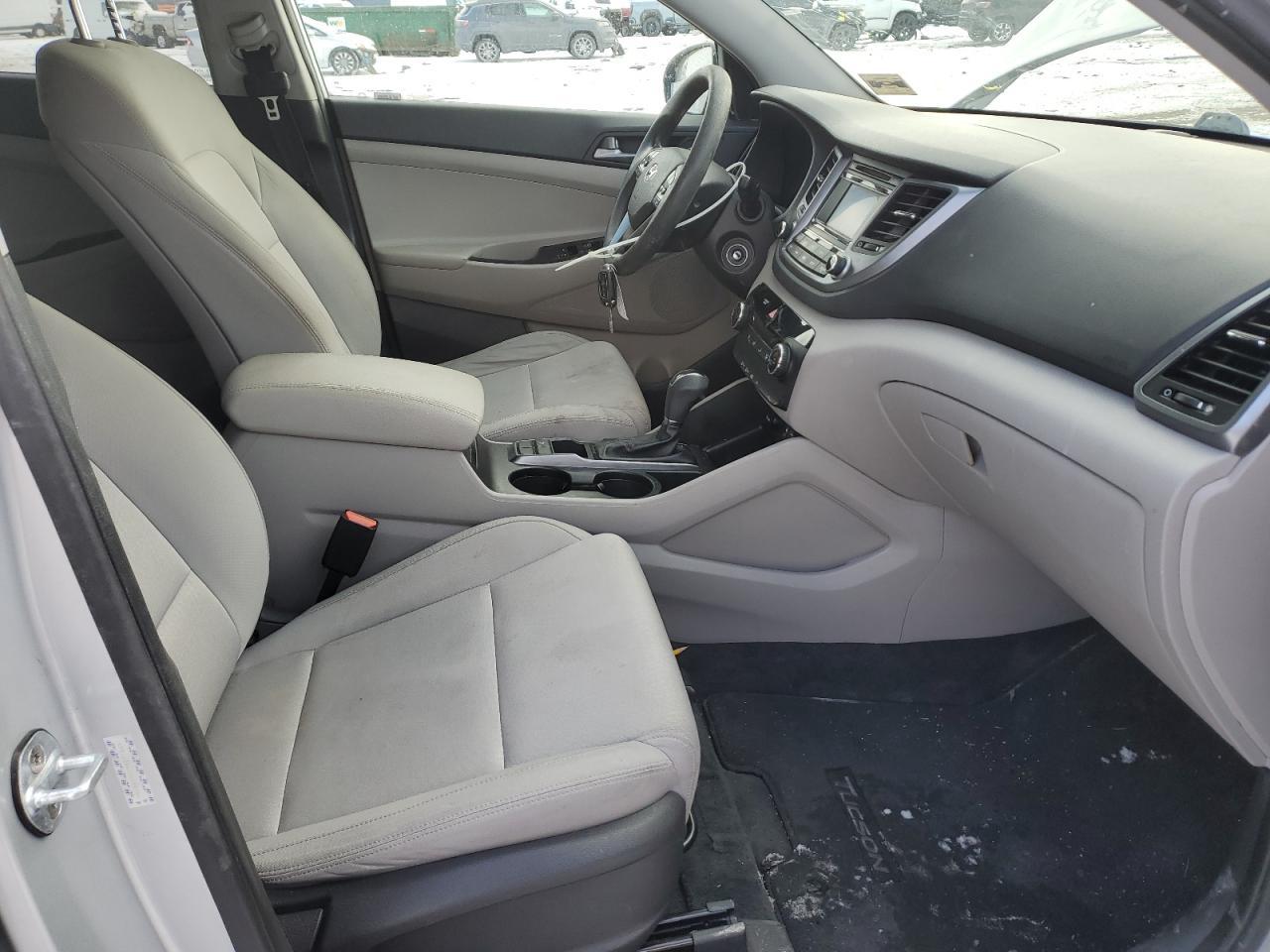 2017 Hyundai Tucson - Image 7