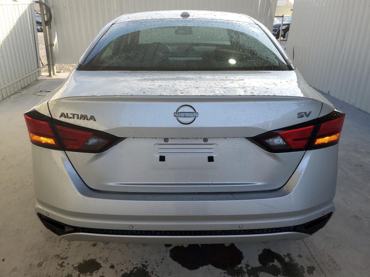 2024 Nissan Altima - Image 6