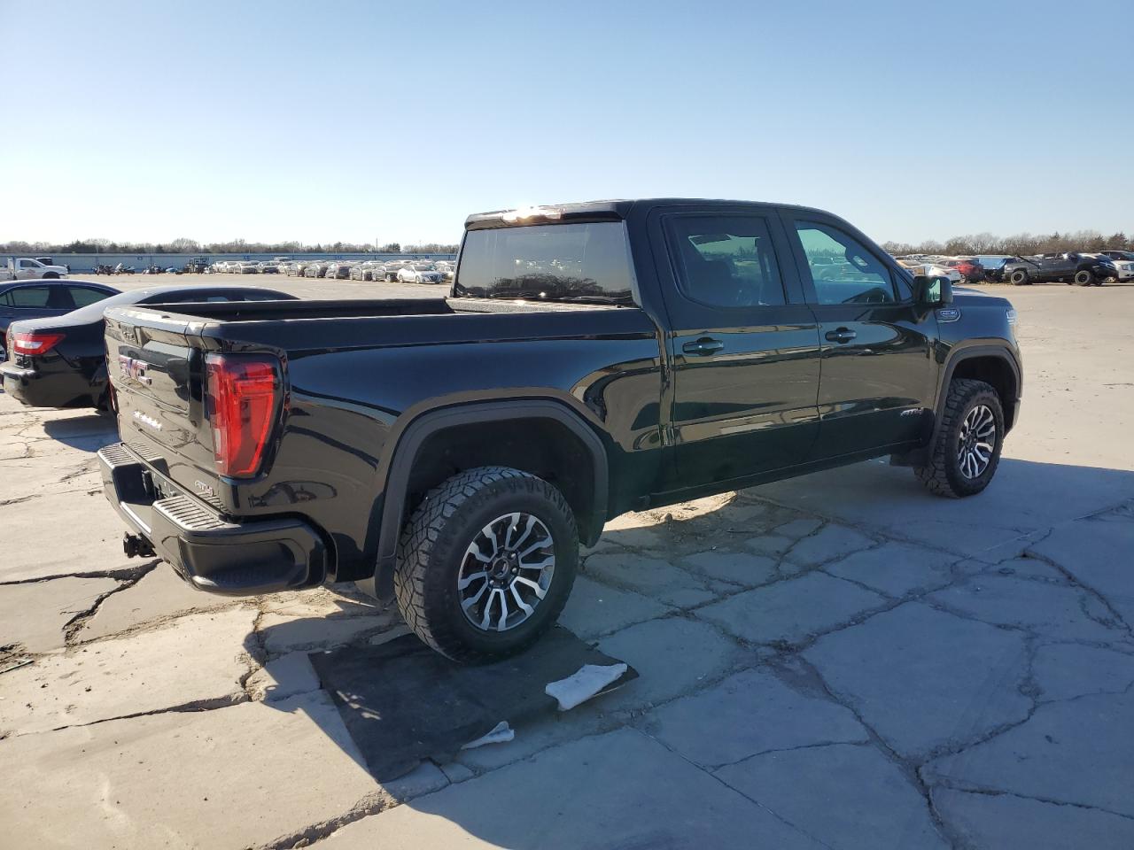 2021 GMC Sierra - Image 3