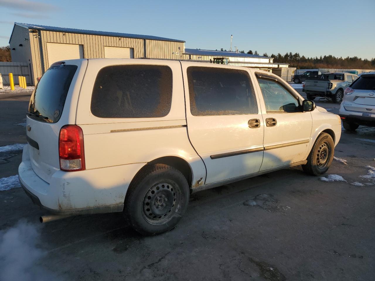 2008 Chevrolet Uplander - Image 3