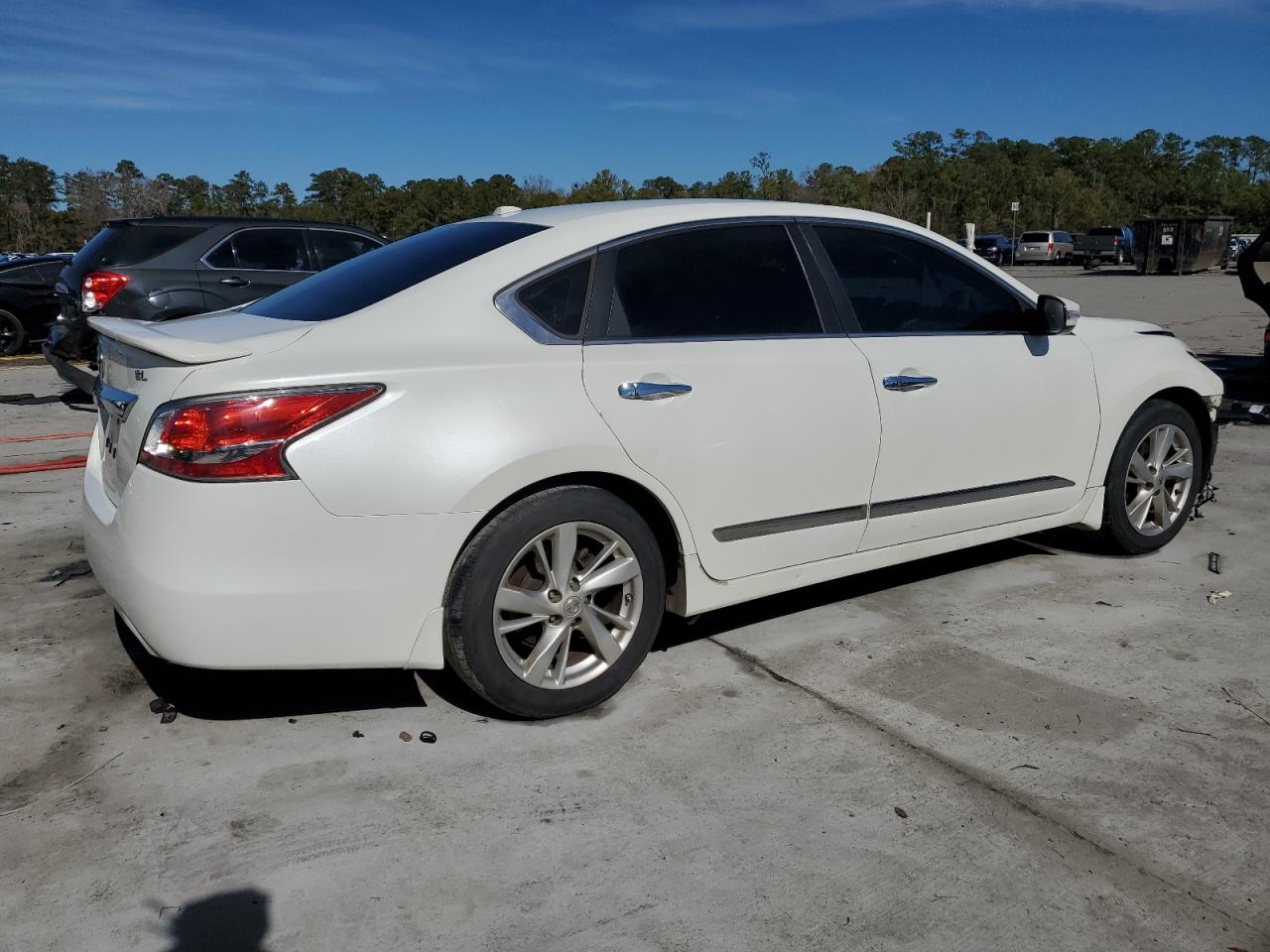 2015 Nissan Altima - Image 3