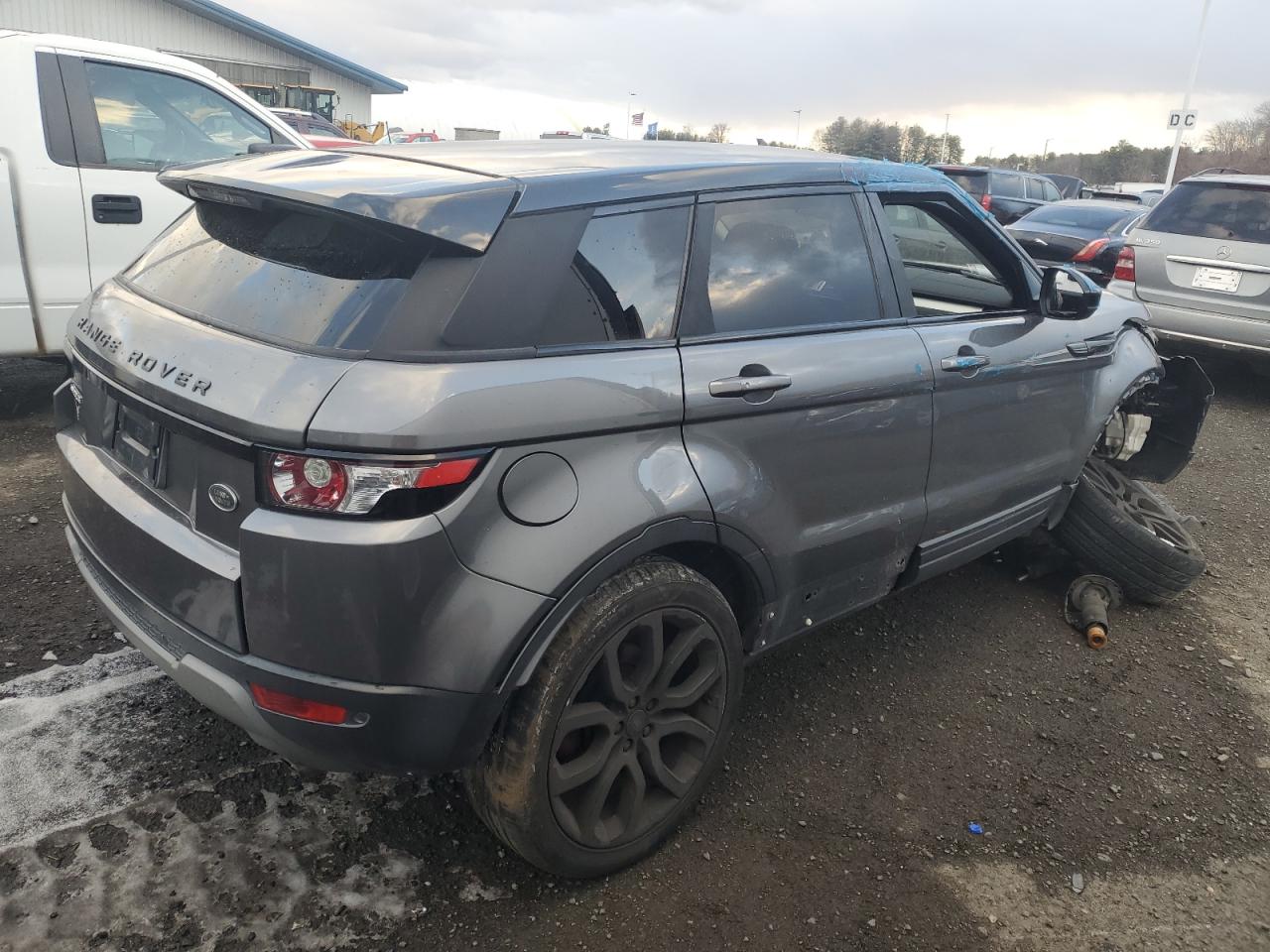2015 Land Rover Range Rover - Image 3