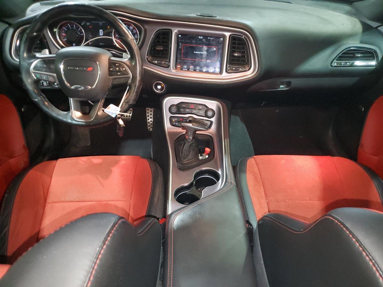2019 Dodge Challenger - Image 8