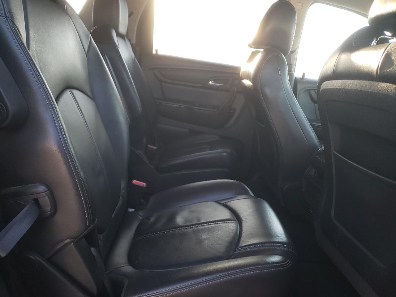 2016 GMC Acadia - Image 12