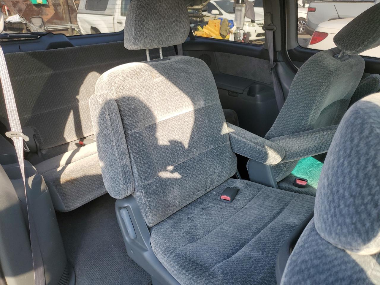 2000 Honda Odyssey Lx VIN: 2HKRL1858YH537363 Lot: 87724315