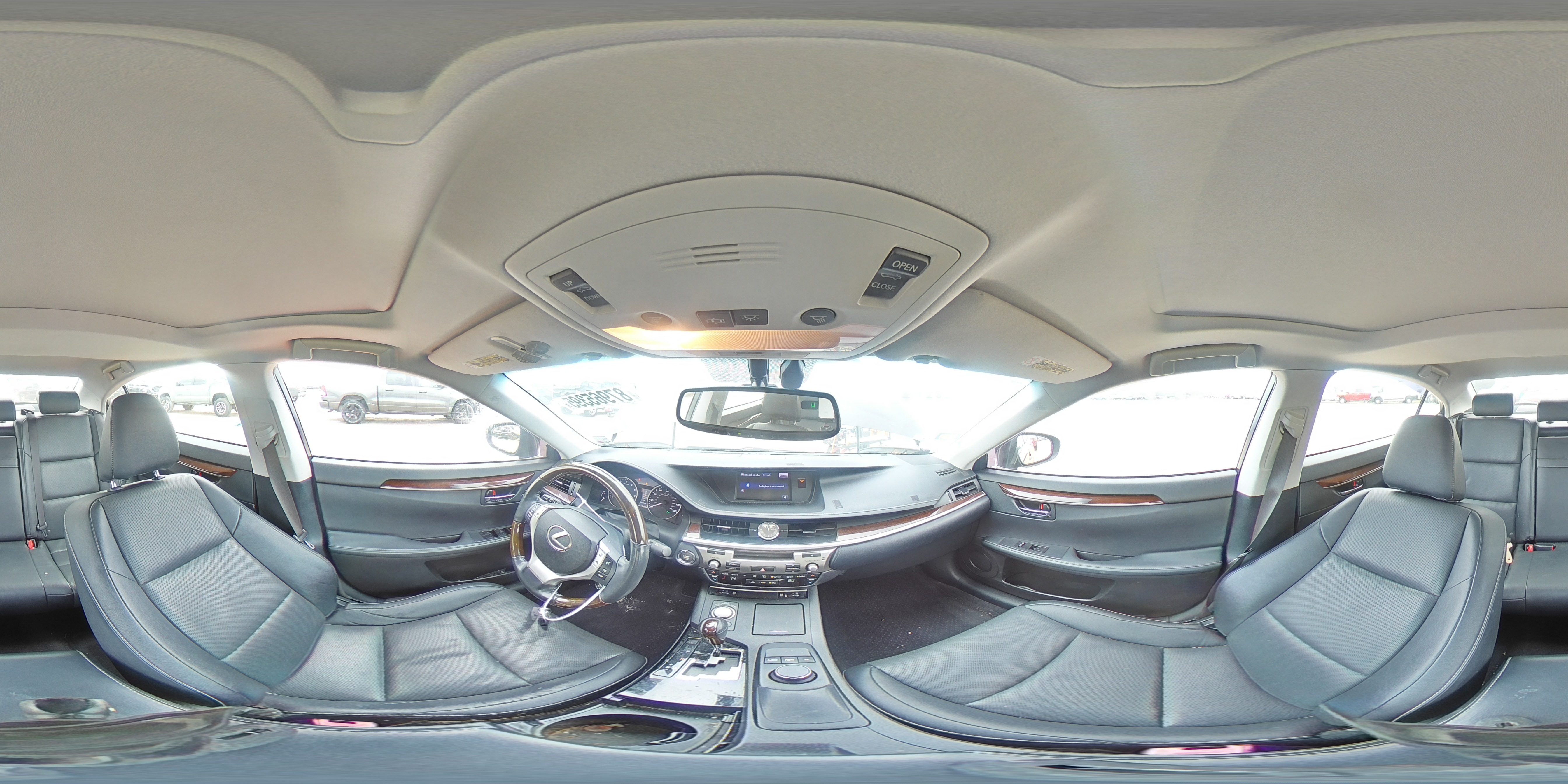 2014 Lexus ES - Image 13
