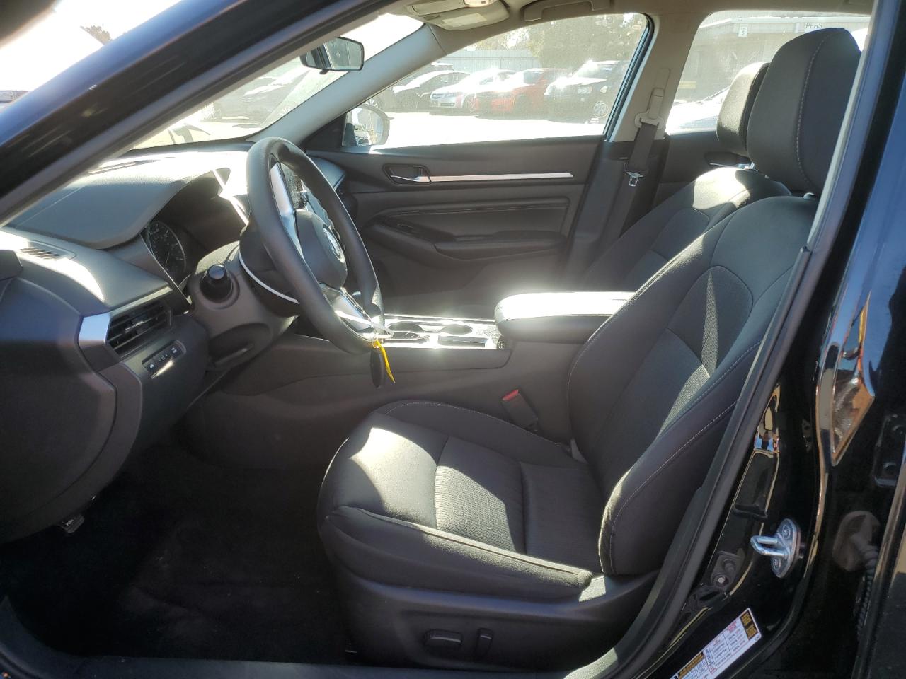 2021 Nissan Altima - Image 7