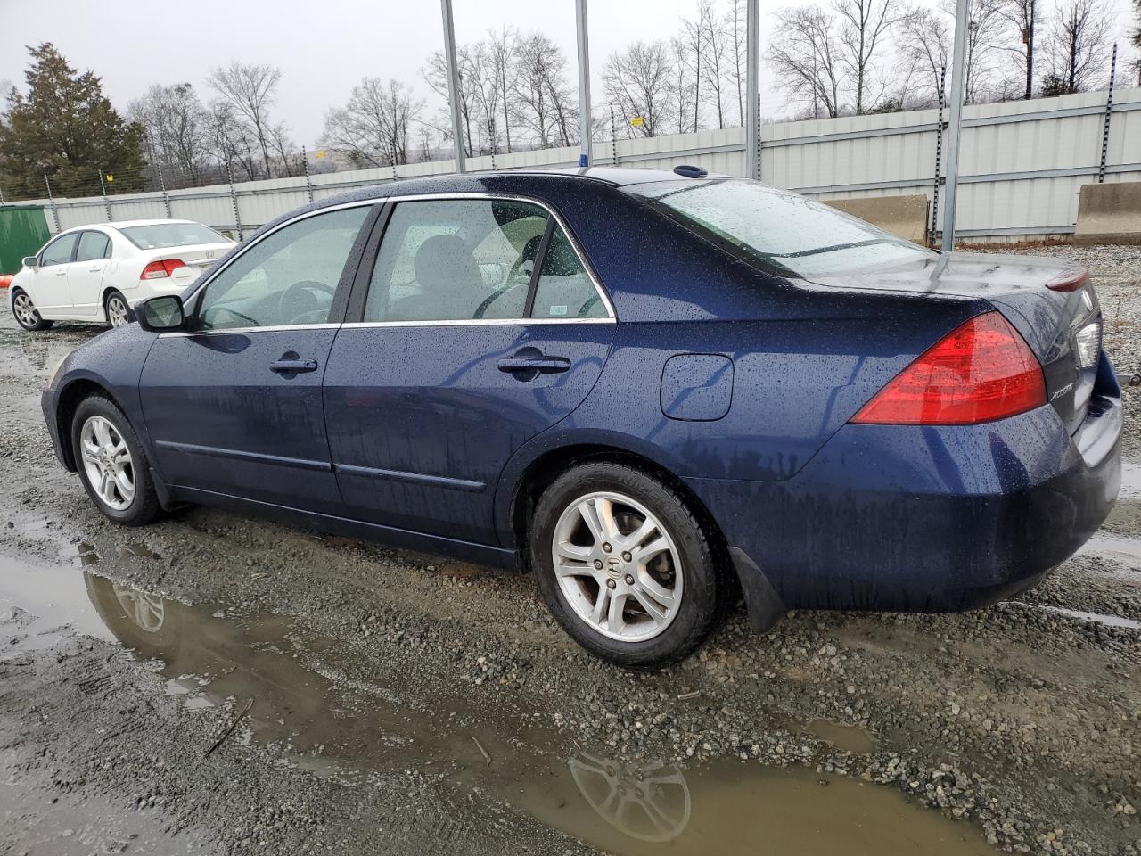 2007 Honda Accord - Image 2