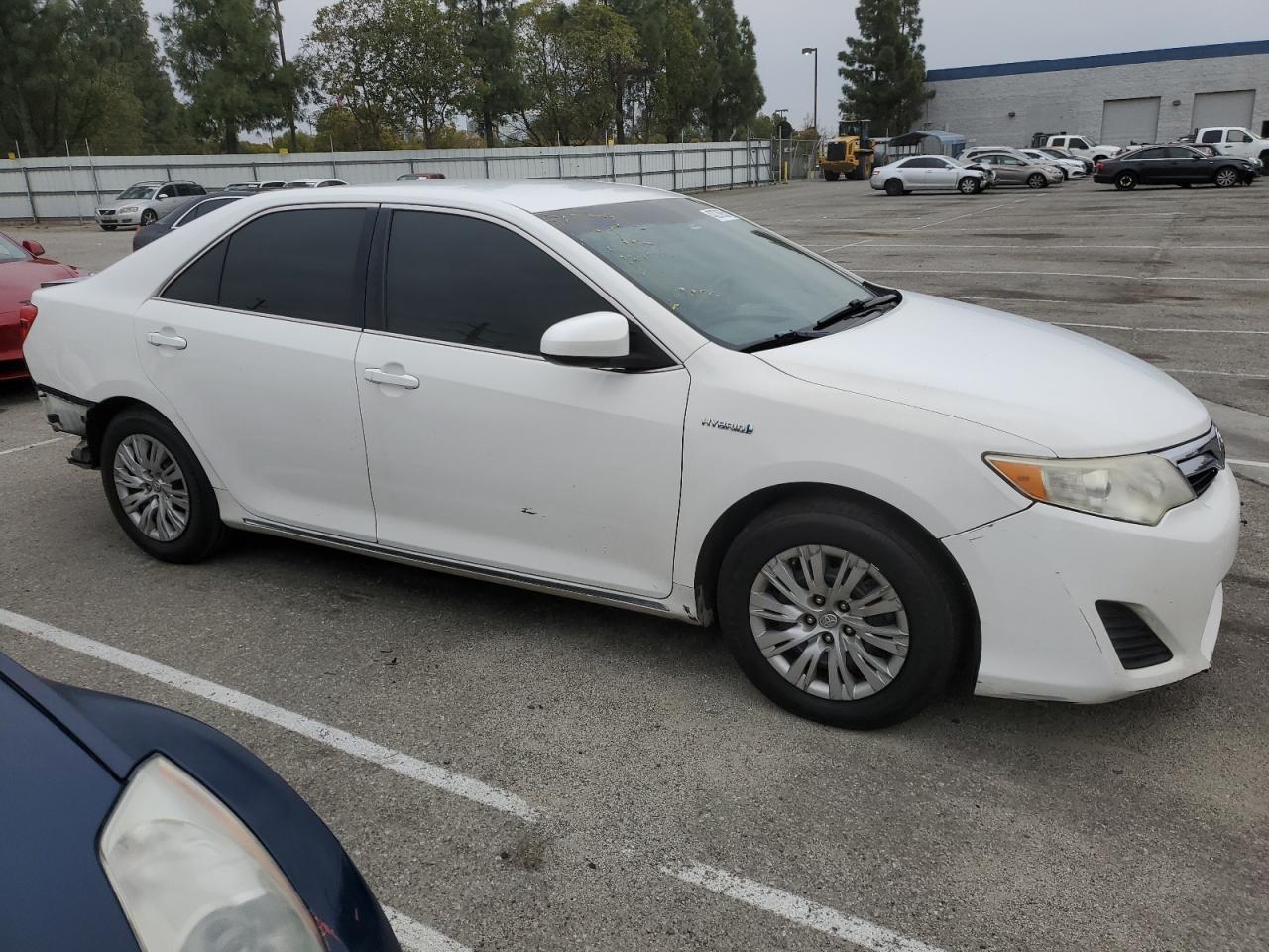 2013 Toyota Camry - Image 4