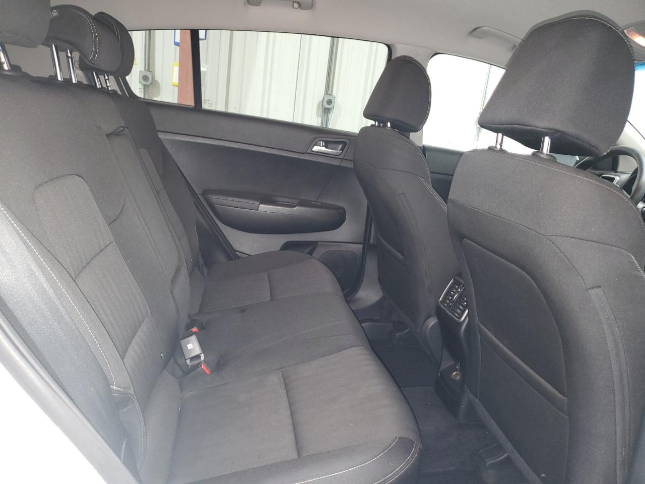 2020 Kia Sportage - Image 11