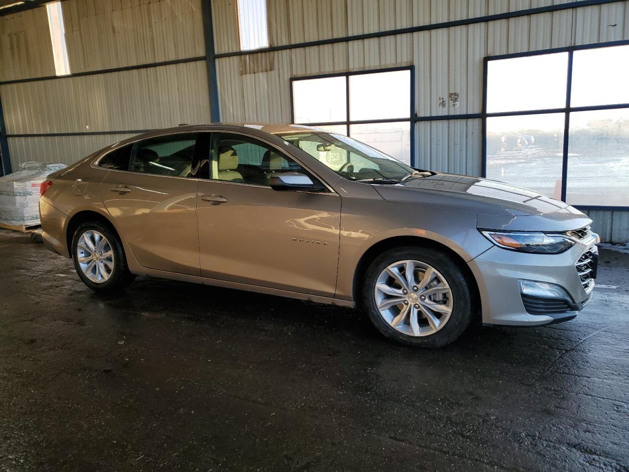 2023 Chevrolet Malibu - Image 4