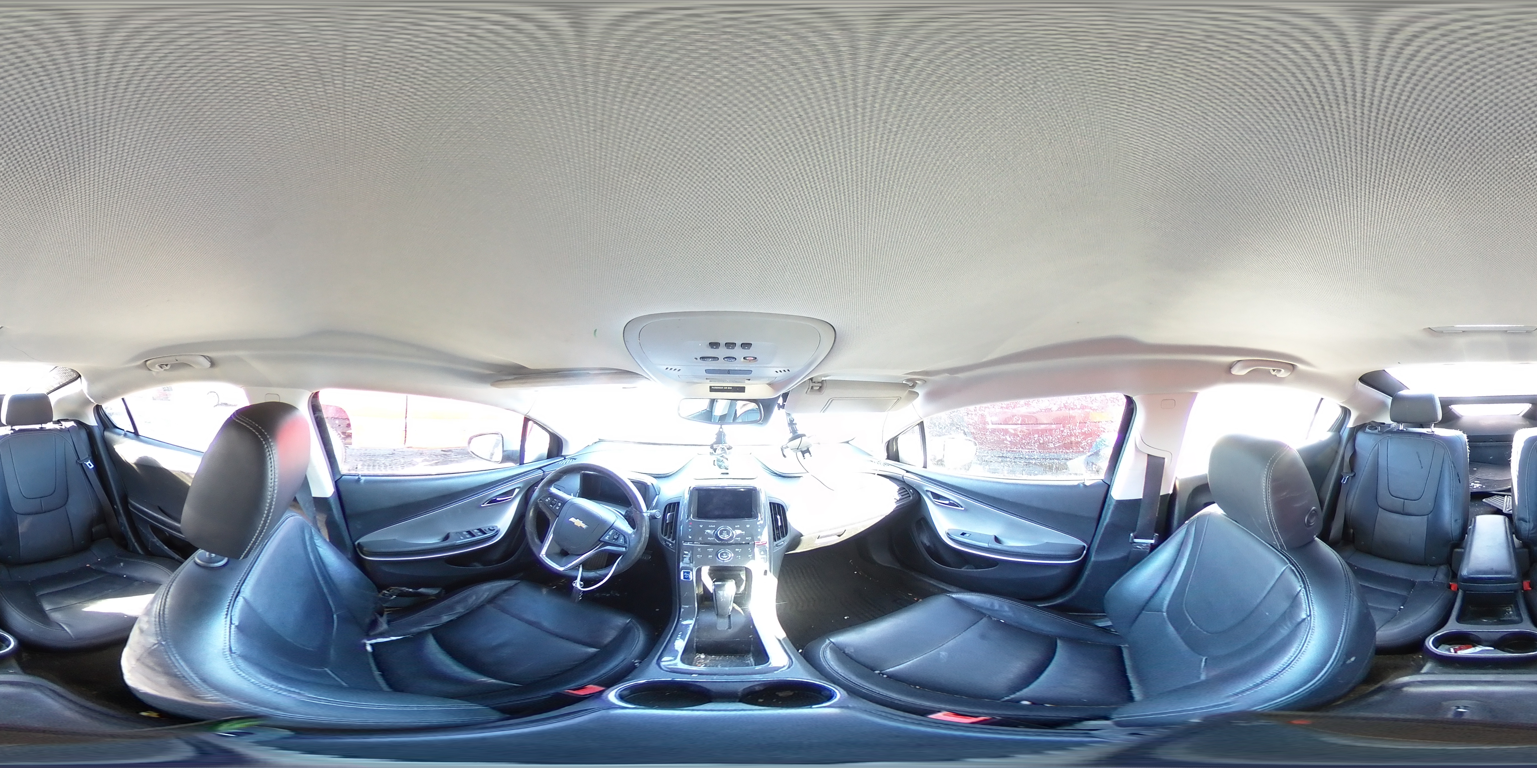 2014 Chevrolet Volt - Image 12