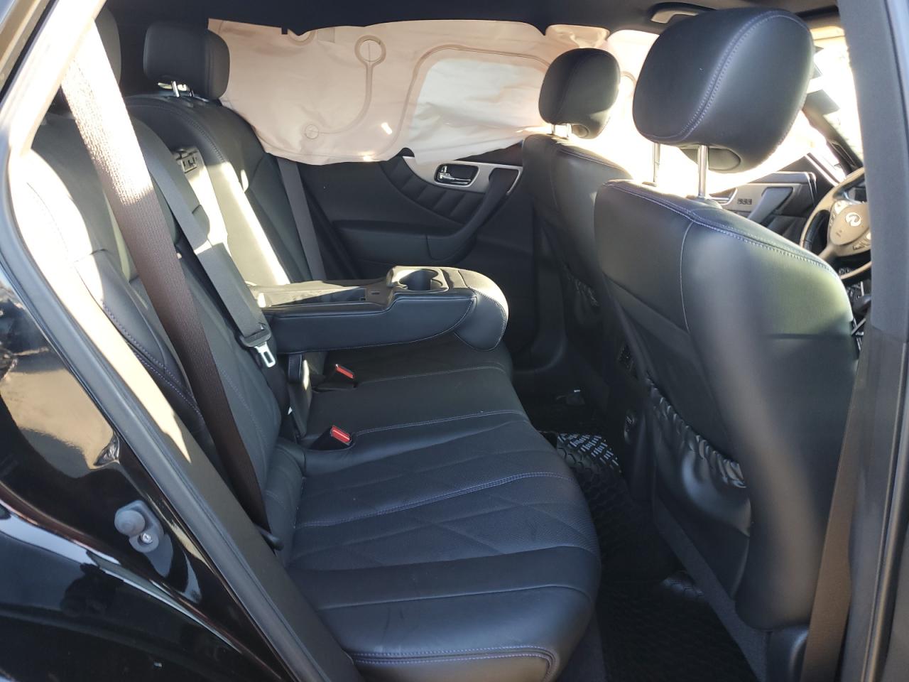 2016 Infiniti QX70 - Image 10