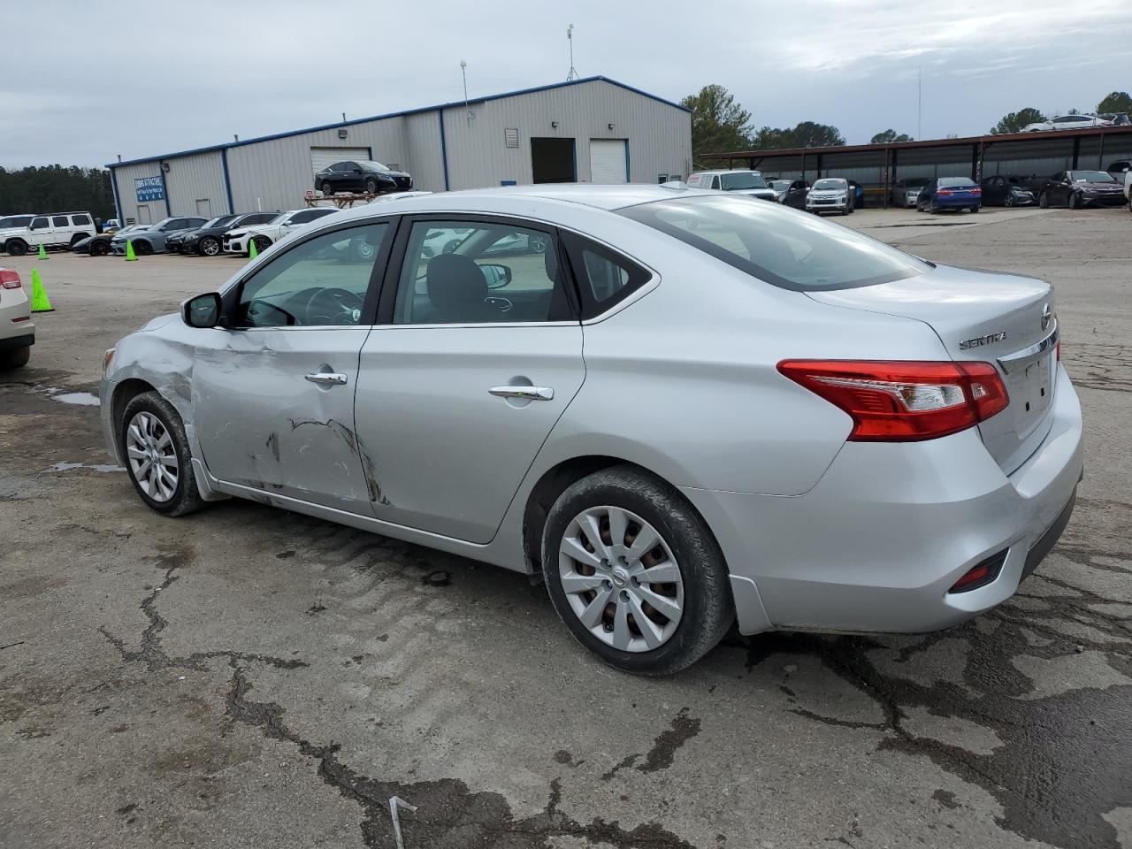 2016 Nissan Sentra - Image 2