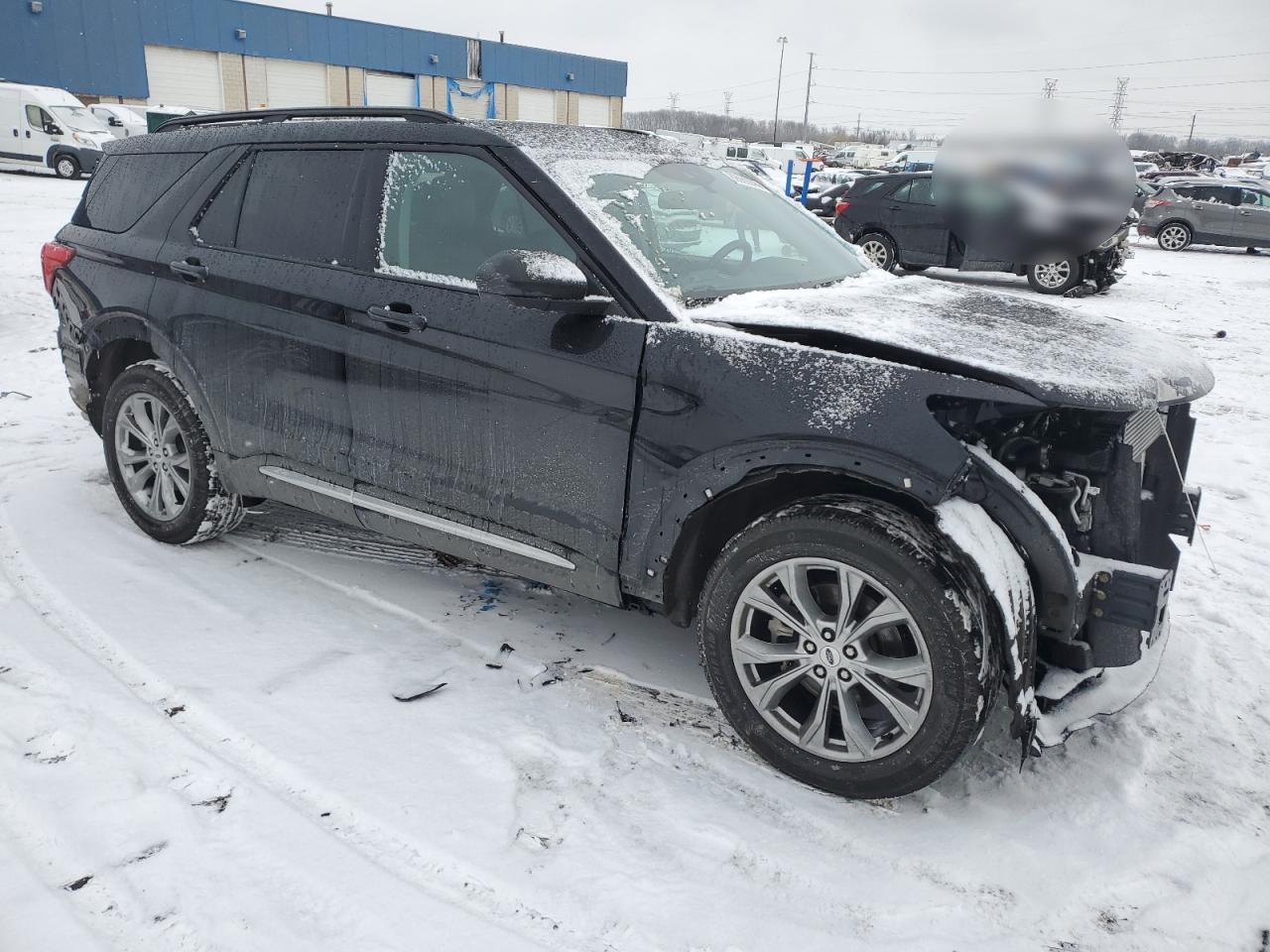 2022 Ford Explorer - Image 4