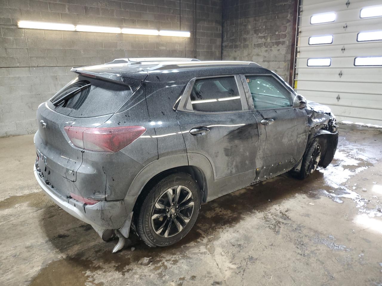 2022 Chevrolet TrailBlazer - Image 3