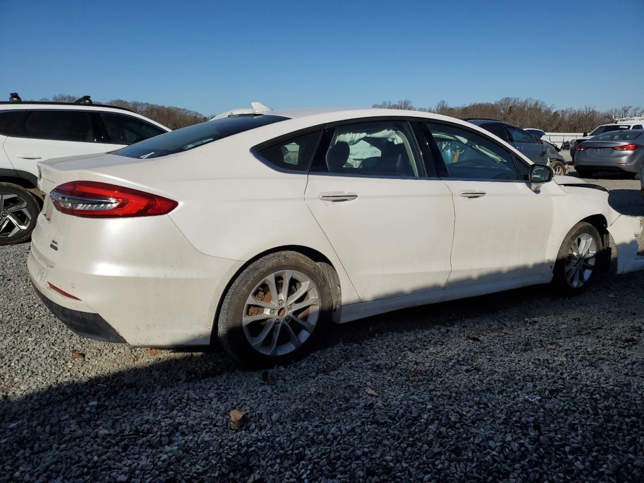 2020 Ford Fusion - Image 3