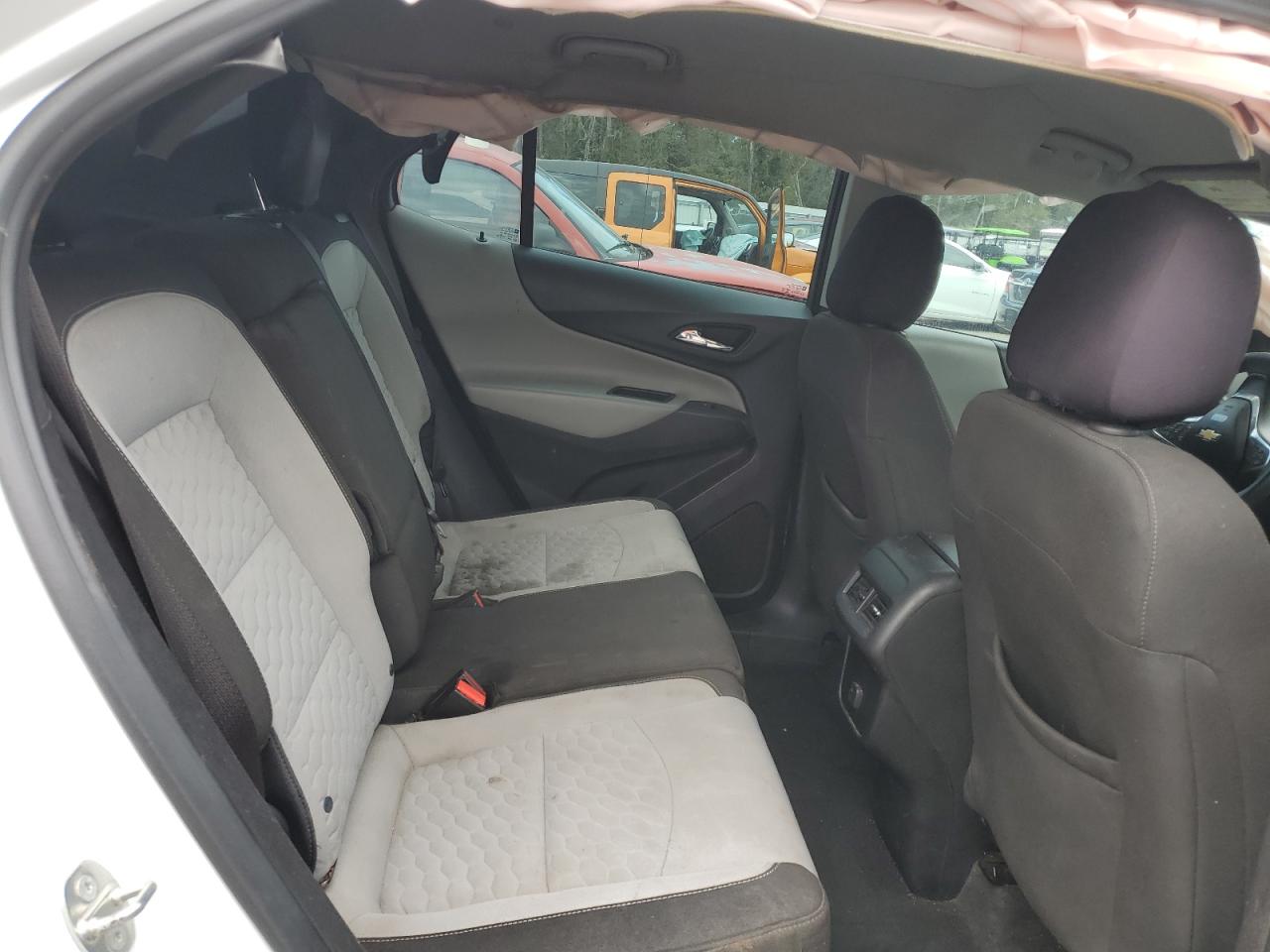 2018 Chevrolet Equinox - Image 12