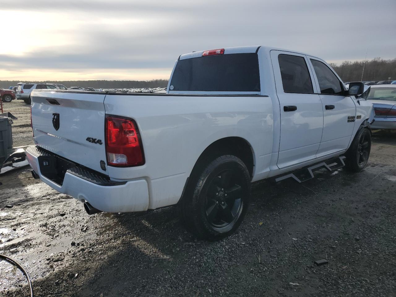 2017 RAM 1500 - Image 3