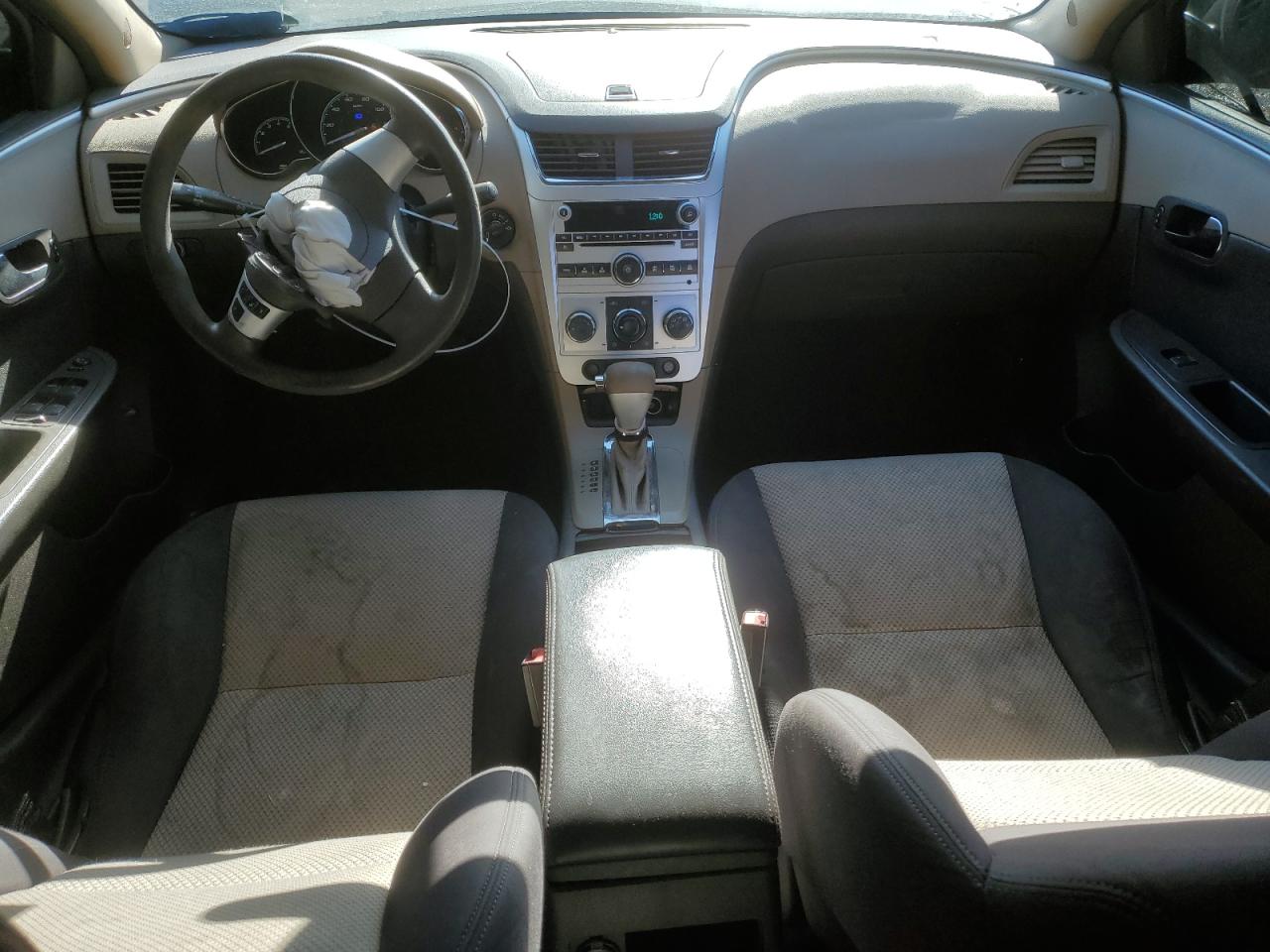 2010 Chevrolet Malibu - Image 8