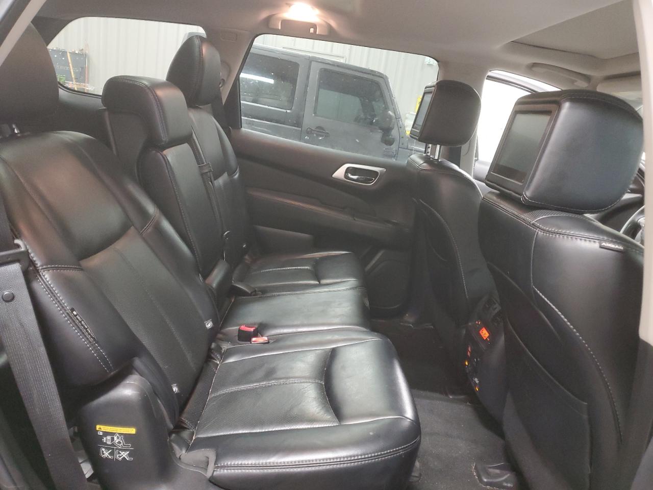 2018 Nissan Pathfinder S VIN: 5N1DR2MM1JC626412 Lot: 88557915