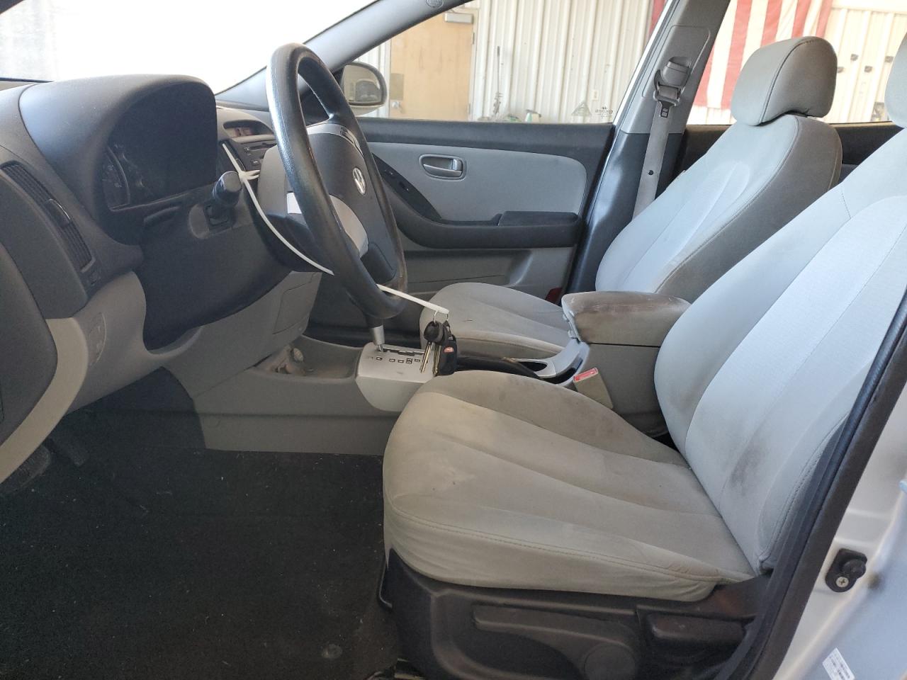 2009 Hyundai Elantra - Image 7