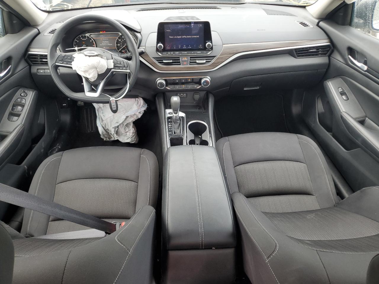2024 Nissan Altima - Image 8