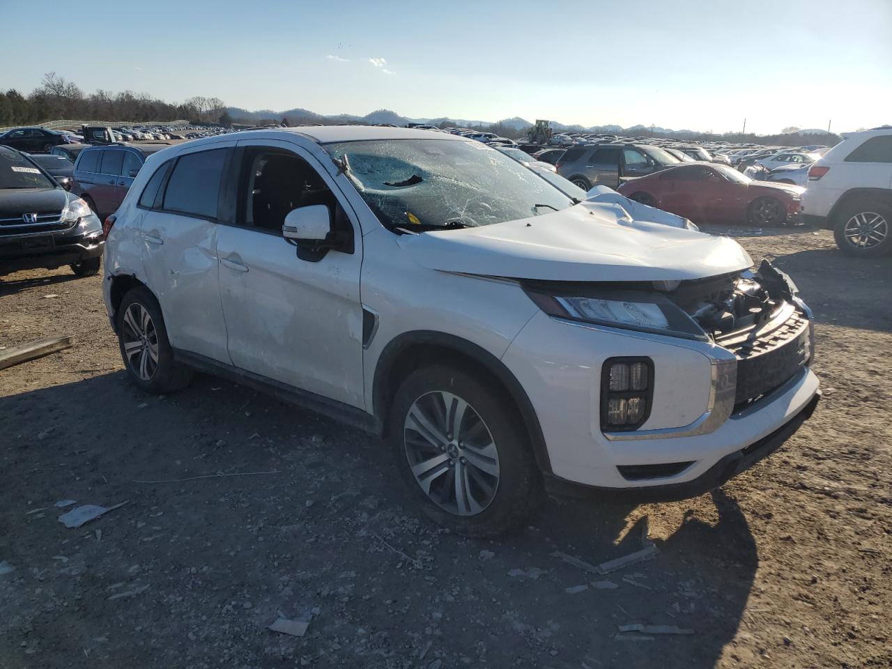 2020 Mitsubishi Outlander - Image 4