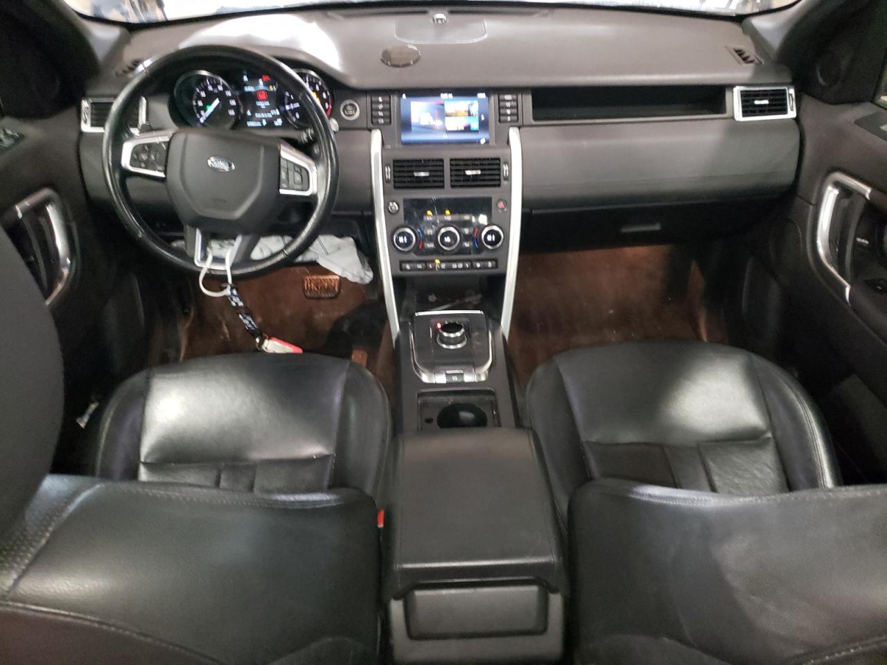 2019 Land Rover Discovery - Image 8