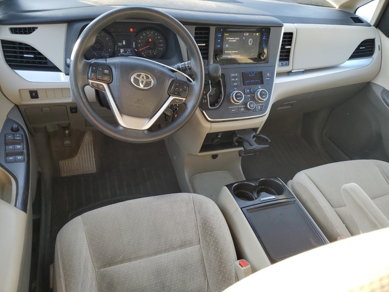 2015 Toyota Sienna - Image 8