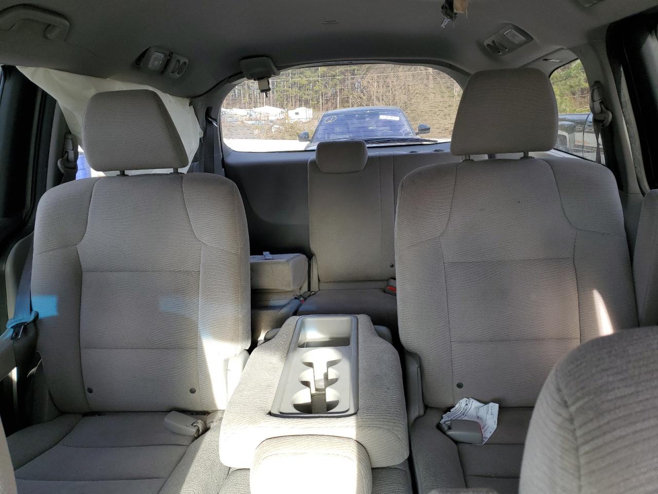 2012 Honda Odyssey - Image 10
