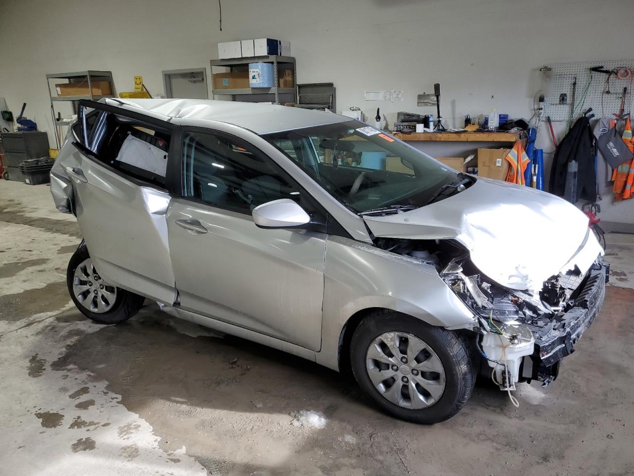 VIN KMHCT5AE7HU341326 2017 HYUNDAI ACCENT no.4