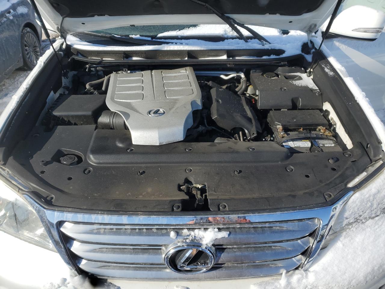 2011 Lexus GX - Image 12