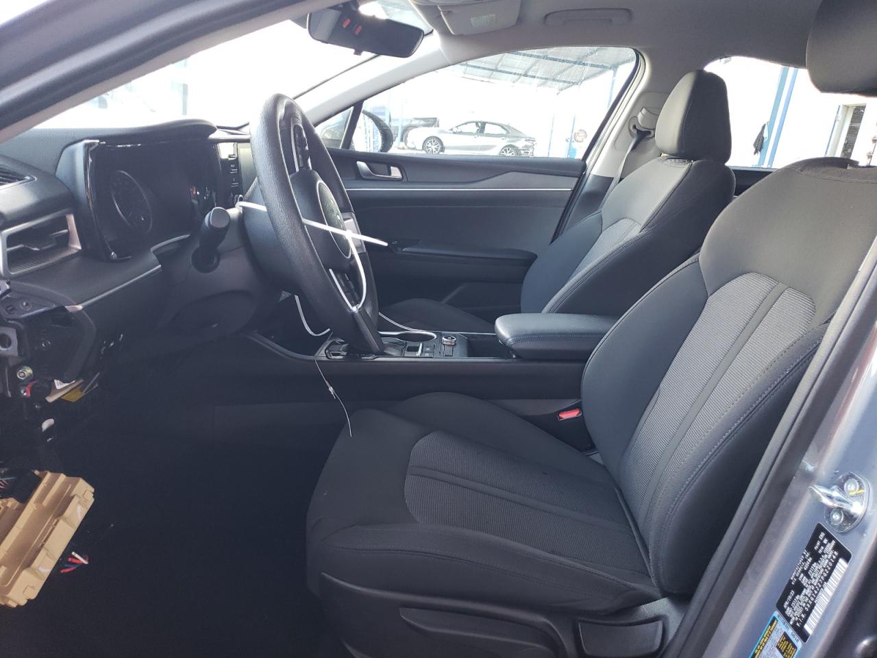 2023 Kia K5 - Image 7