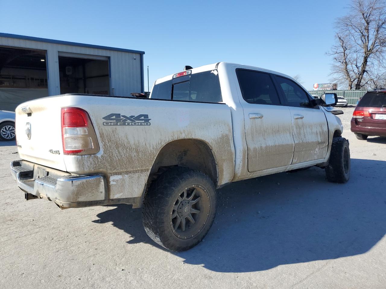 2020 RAM 1500 - Image 3