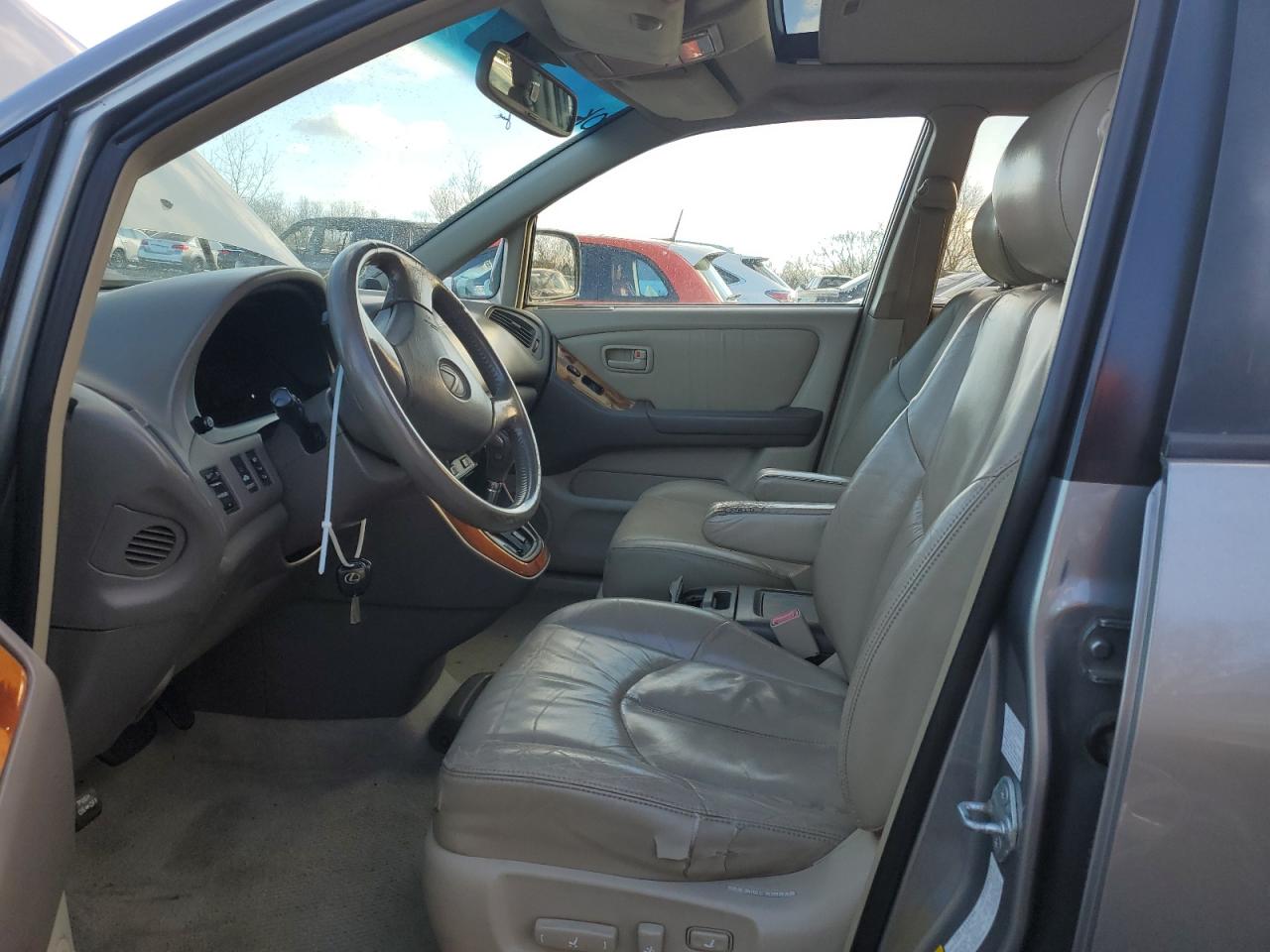 2000 Lexus RX - Image 7