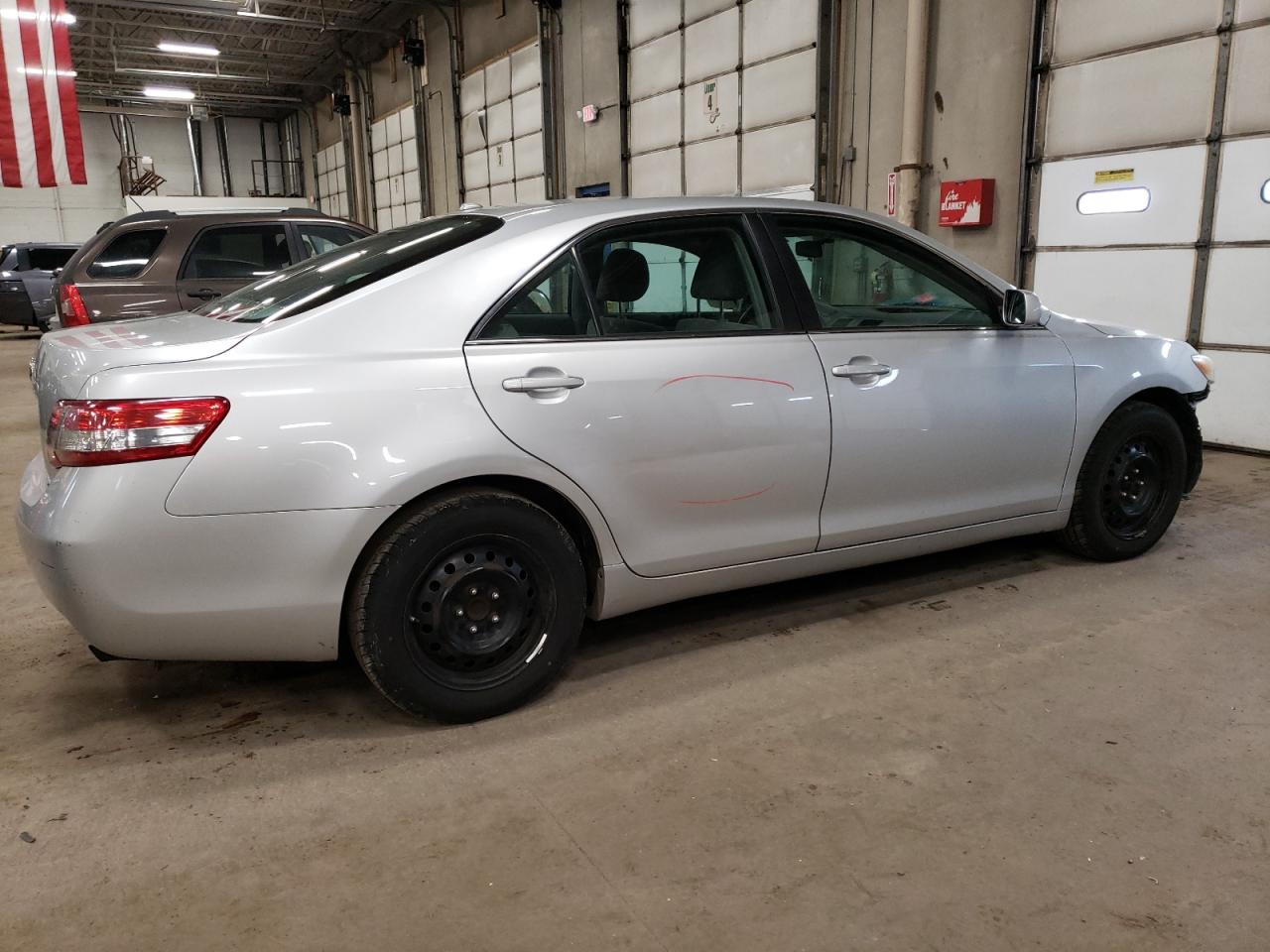 2011 Toyota Camry - Image 3