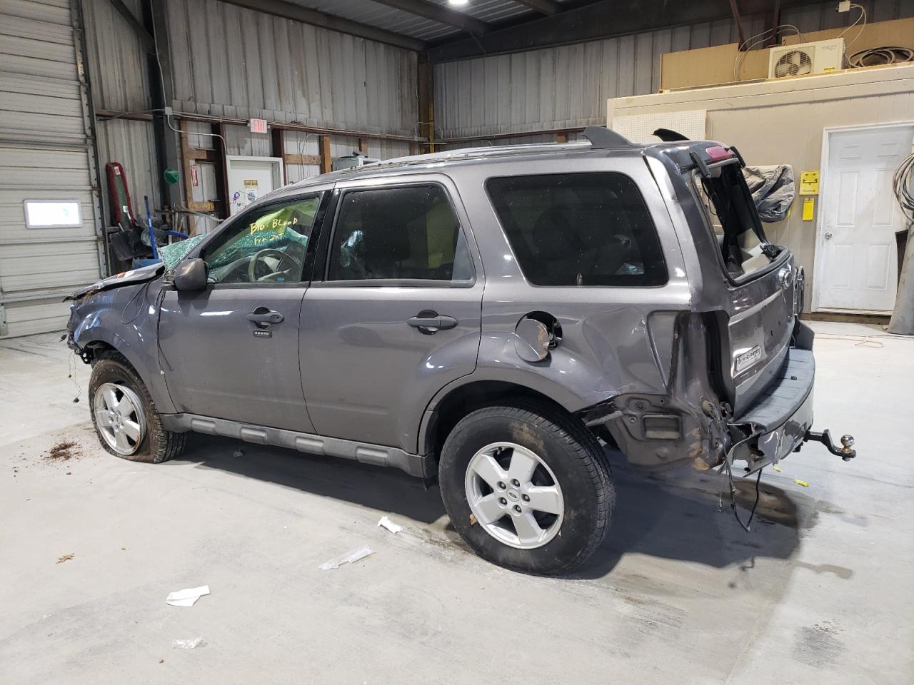 2009 Ford Escape - Image 2