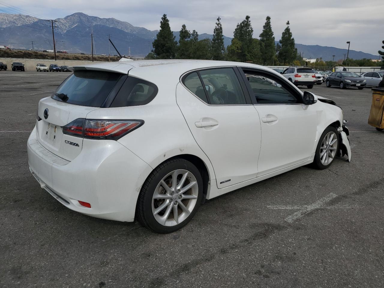 VIN JTHKD5BH4D2143118 2013 LEXUS CT 200 no.3