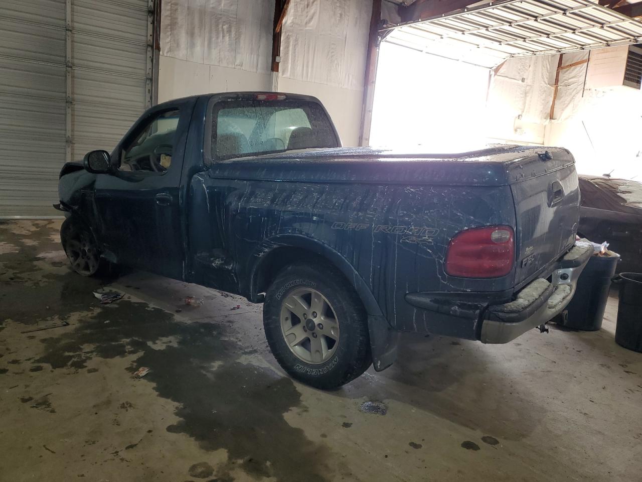 2001 Ford F-150 - Image 2