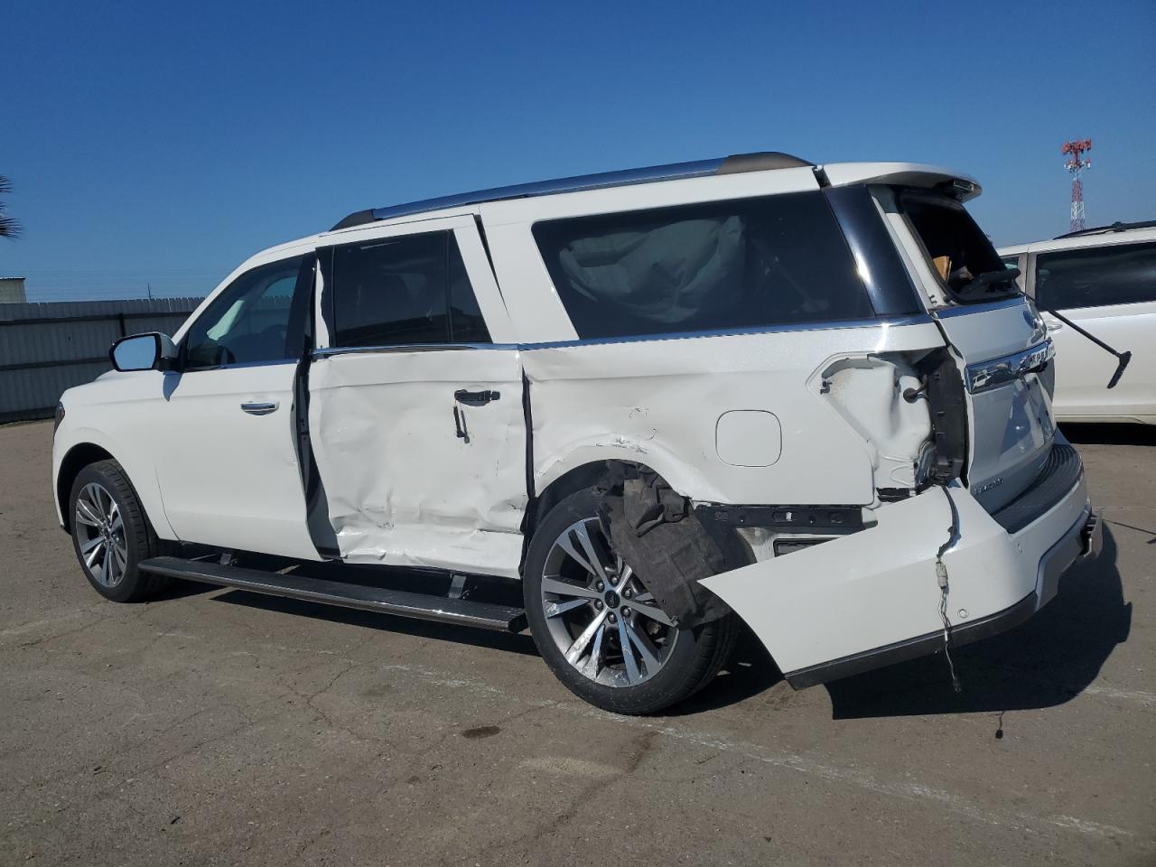 2020 Ford Expedition - Image 2