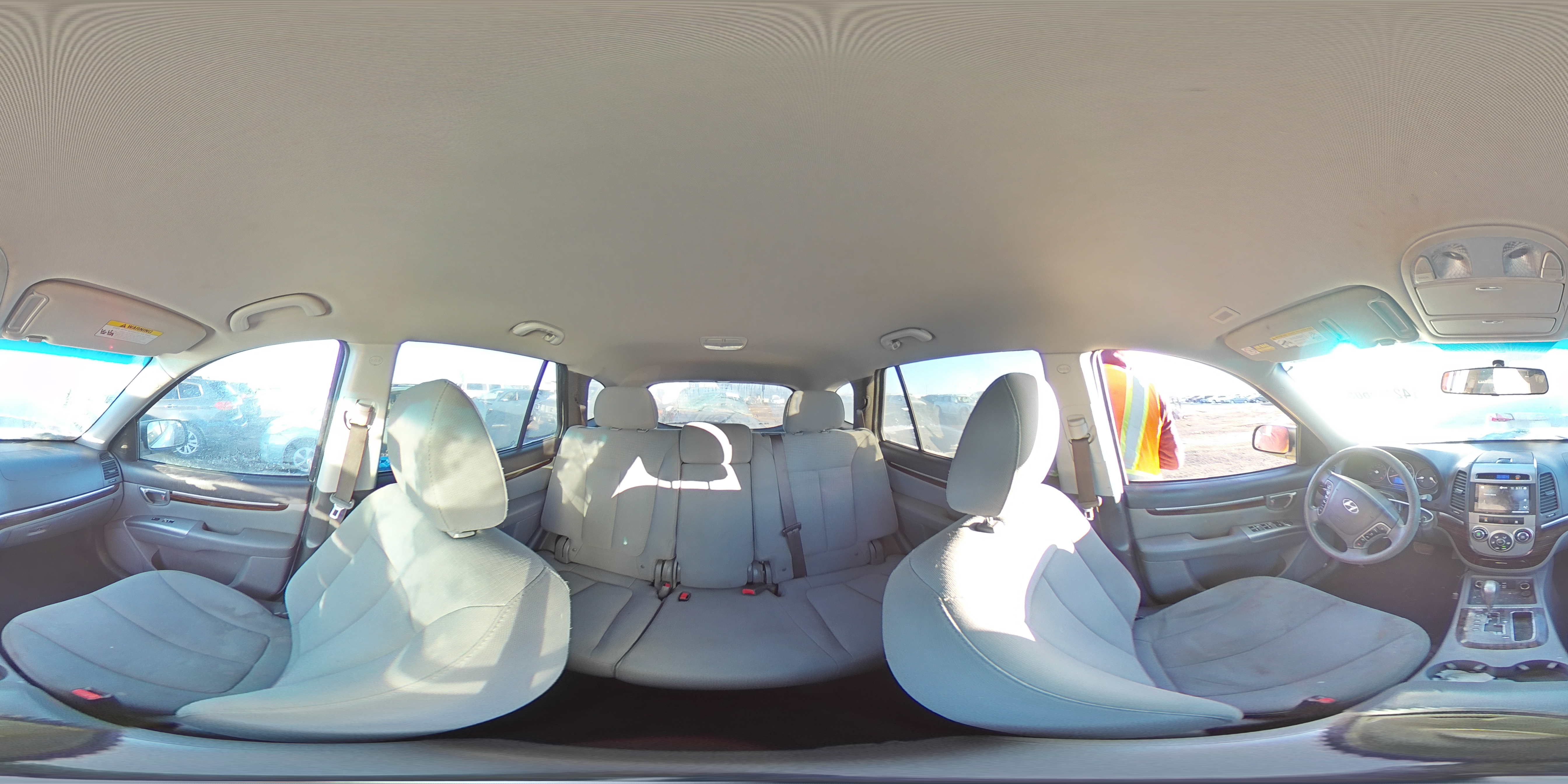 2012 Hyundai Santa Fe - Image 14