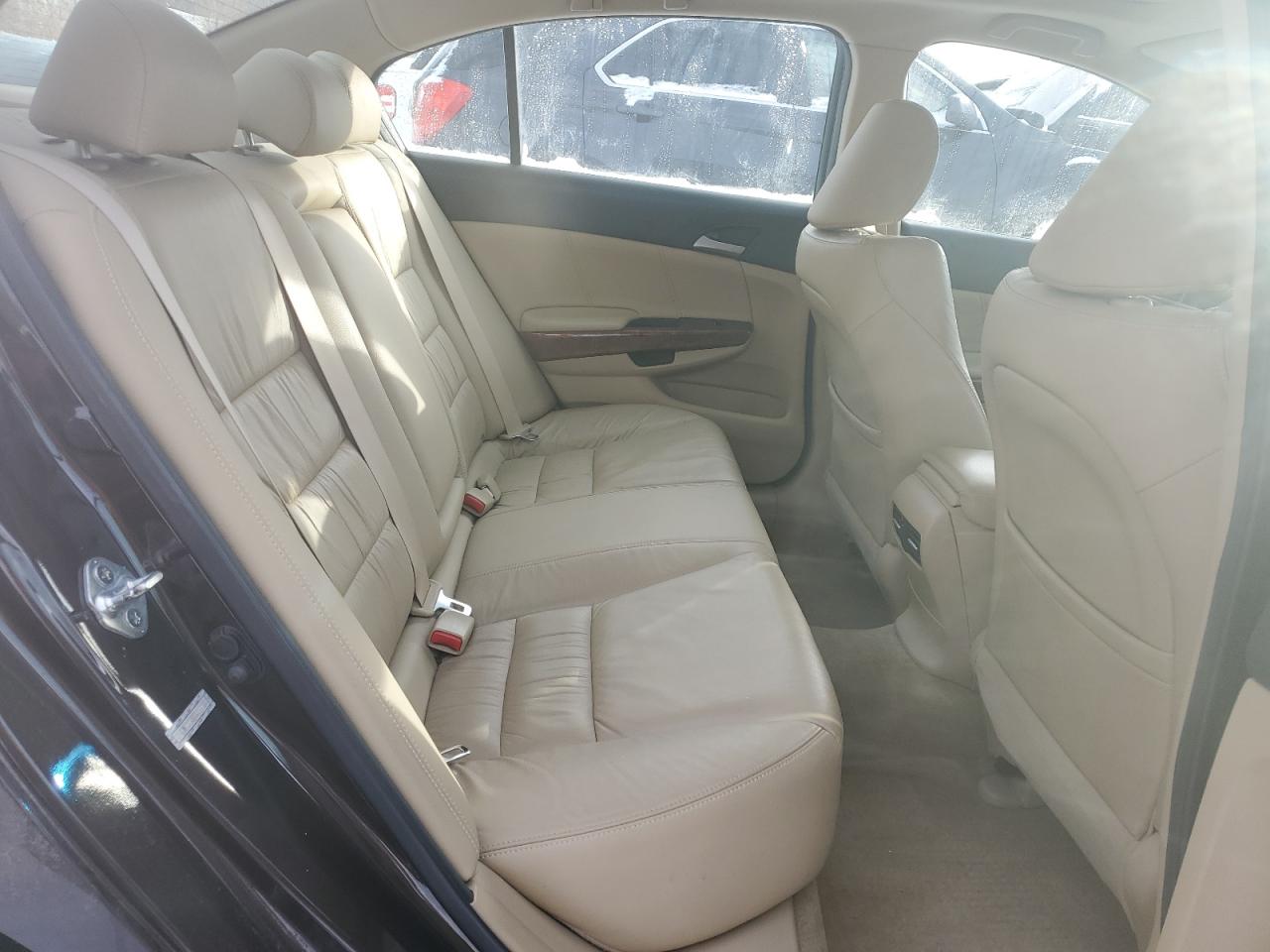 2011 Honda Accord - Image 10