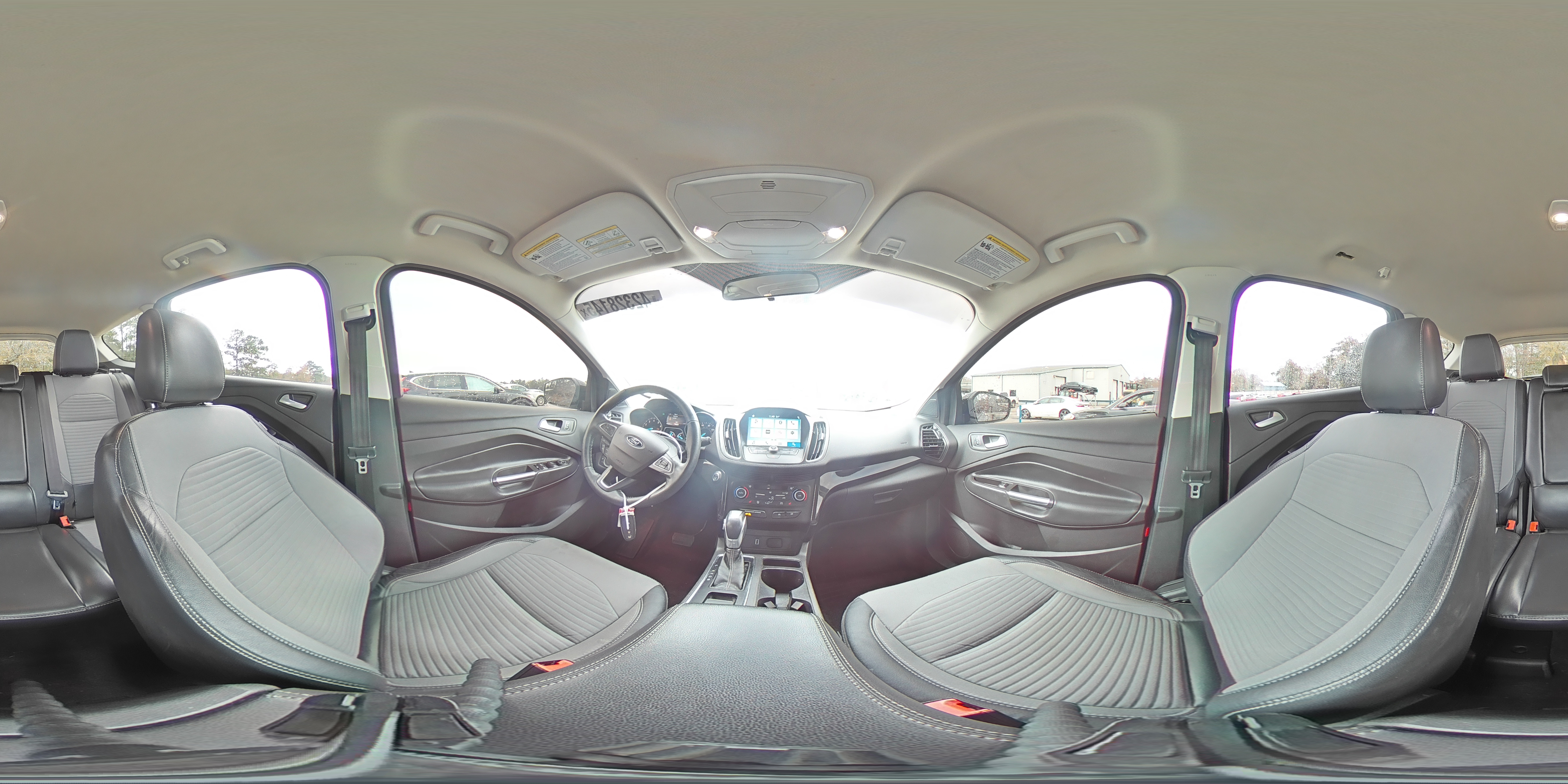 2019 Ford Escape - Image 16