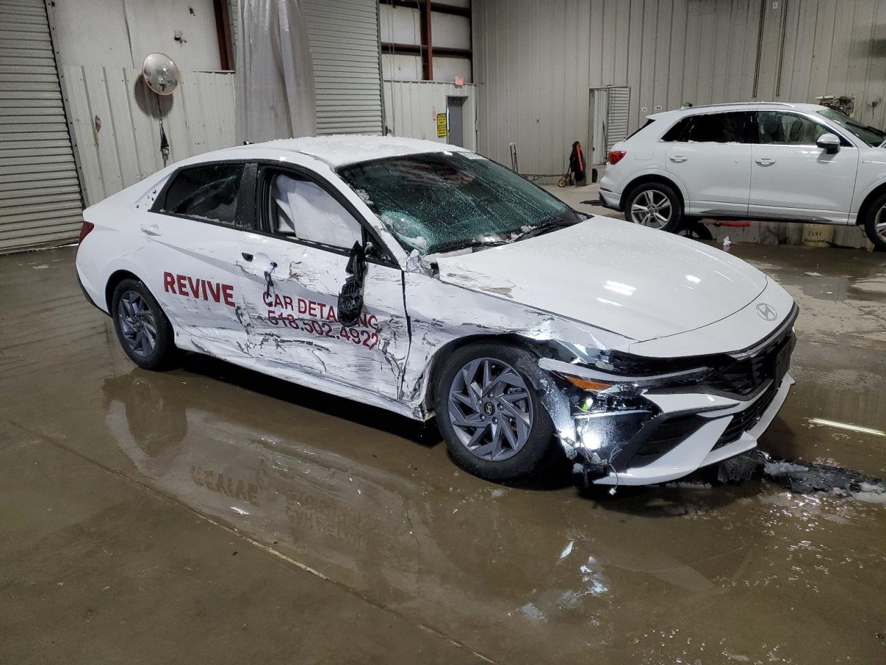 2024 Hyundai Elantra - Image 4